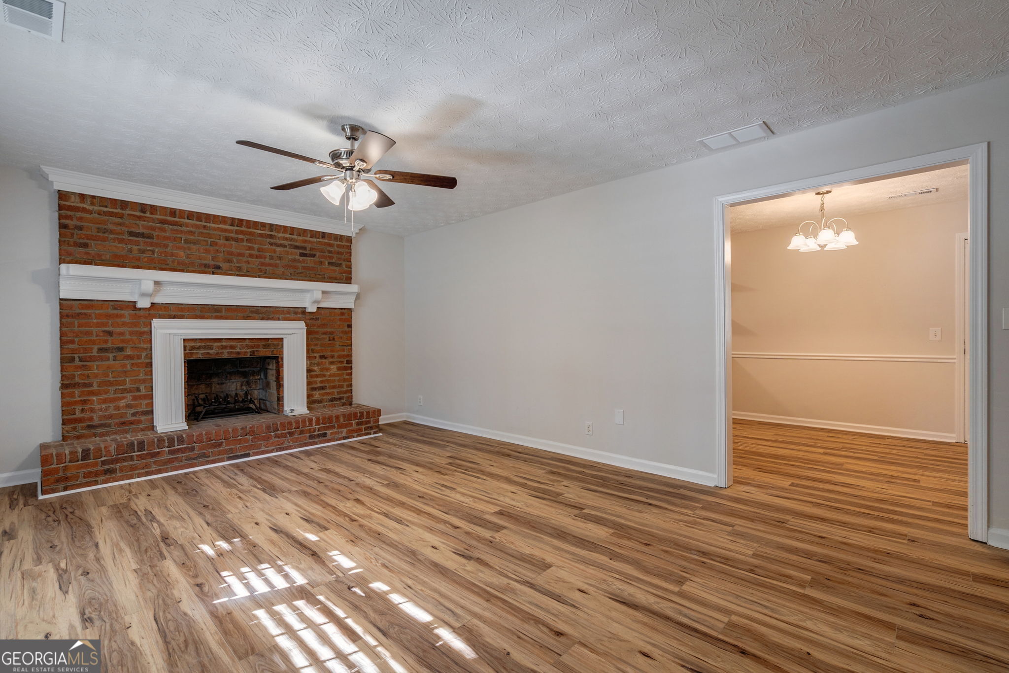 1364 W Prospect DR