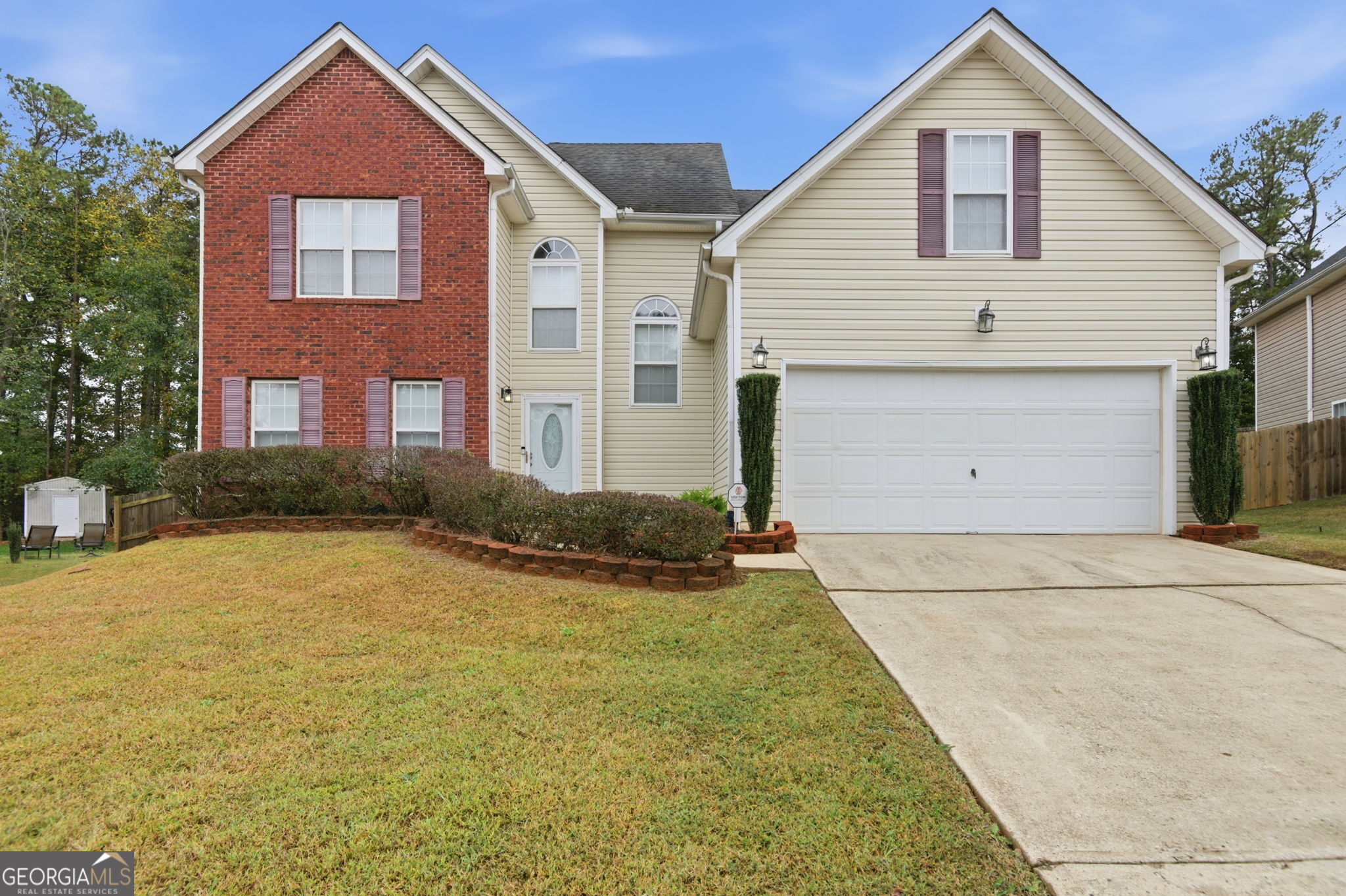 Photo 1 of 16 — 3026 Highland Park LN, Lithonia, GA 30038