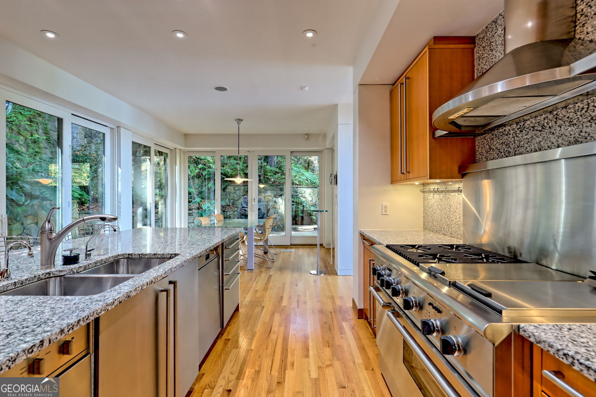 Lakemont, Georgia 30552, United States, 4 Bedrooms Bedrooms, ,4 BathroomsBathrooms,Residential,Active,236406