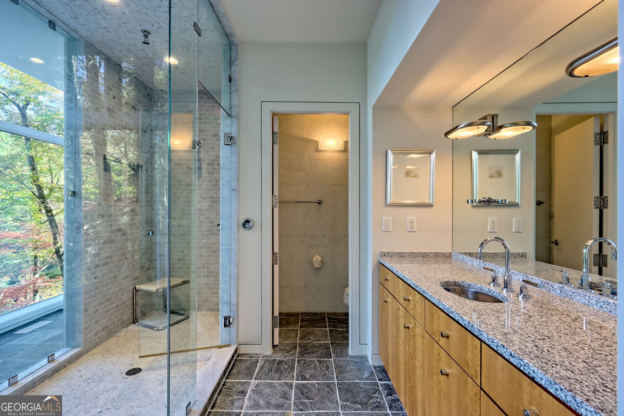 Lakemont, Georgia 30552, United States, 4 Bedrooms Bedrooms, ,4 BathroomsBathrooms,Residential,Active,236406