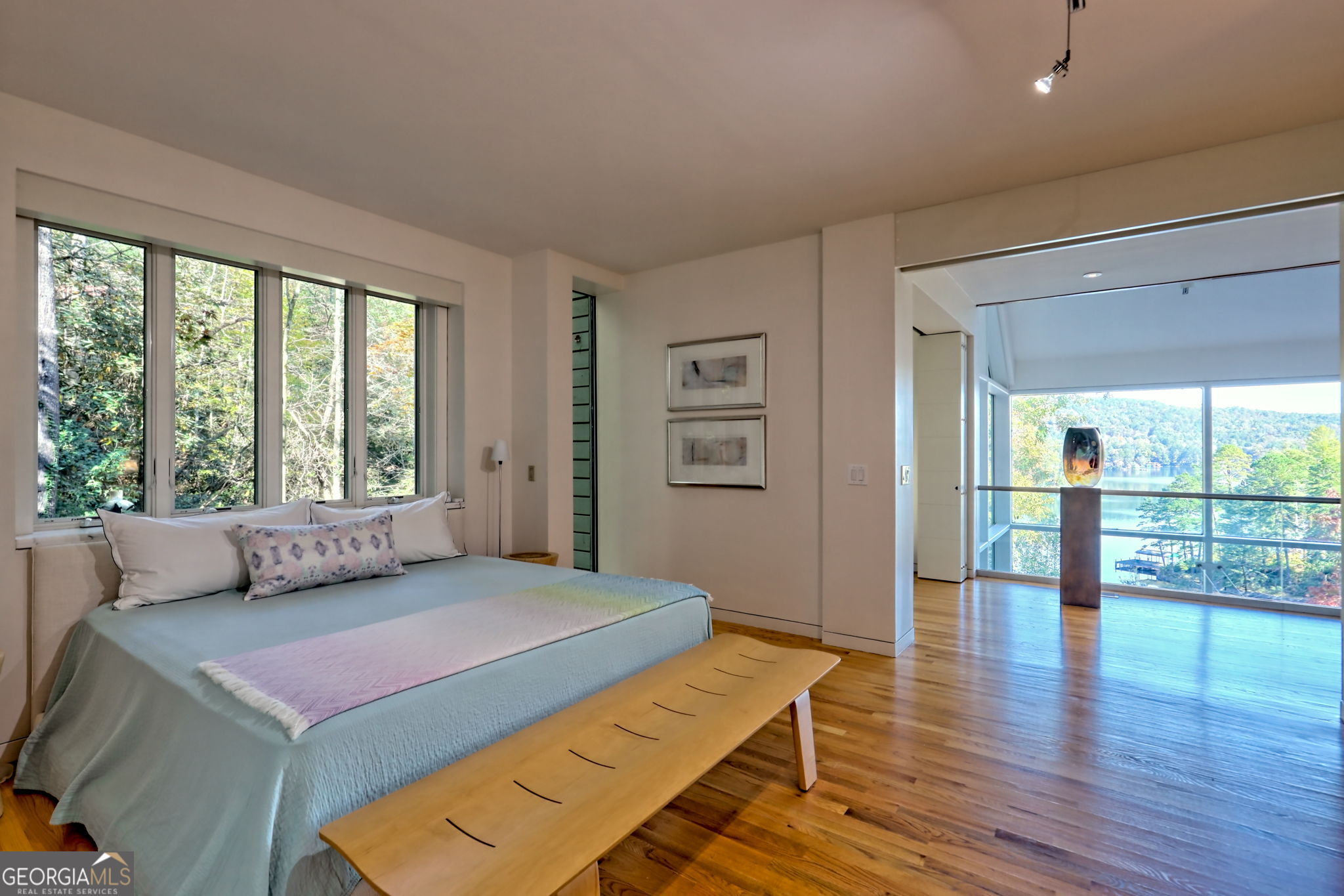 Lakemont, Georgia 30552, United States, 4 Bedrooms Bedrooms, ,4 BathroomsBathrooms,Residential,Active,236406