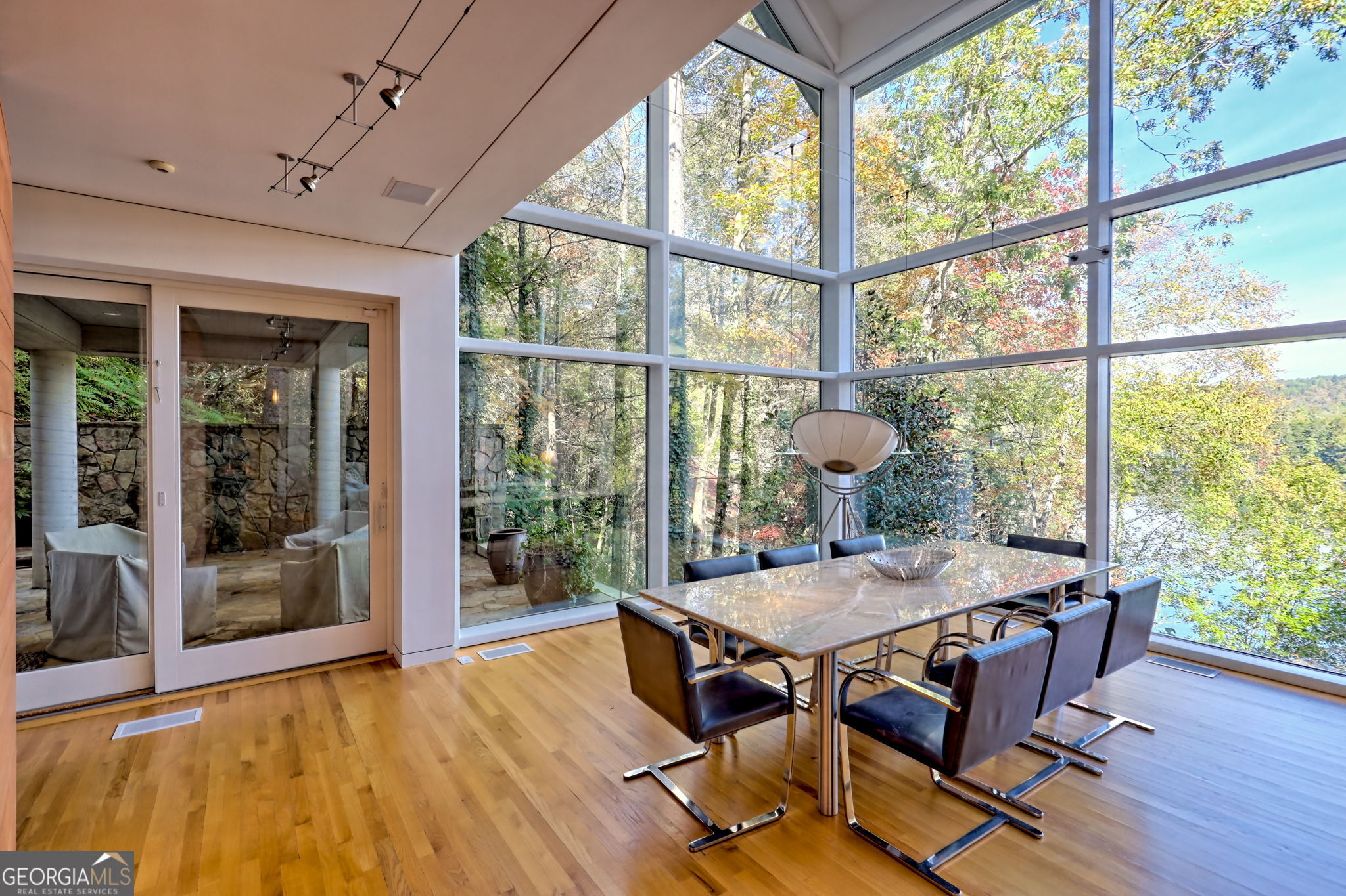 Lakemont, Georgia 30552, United States, 4 Bedrooms Bedrooms, ,4 BathroomsBathrooms,Residential,Active,236406