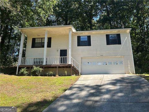 Photo of 5323 Scarbrough Round, Stone Mountain, GA 30088 (MLS # 10595640)