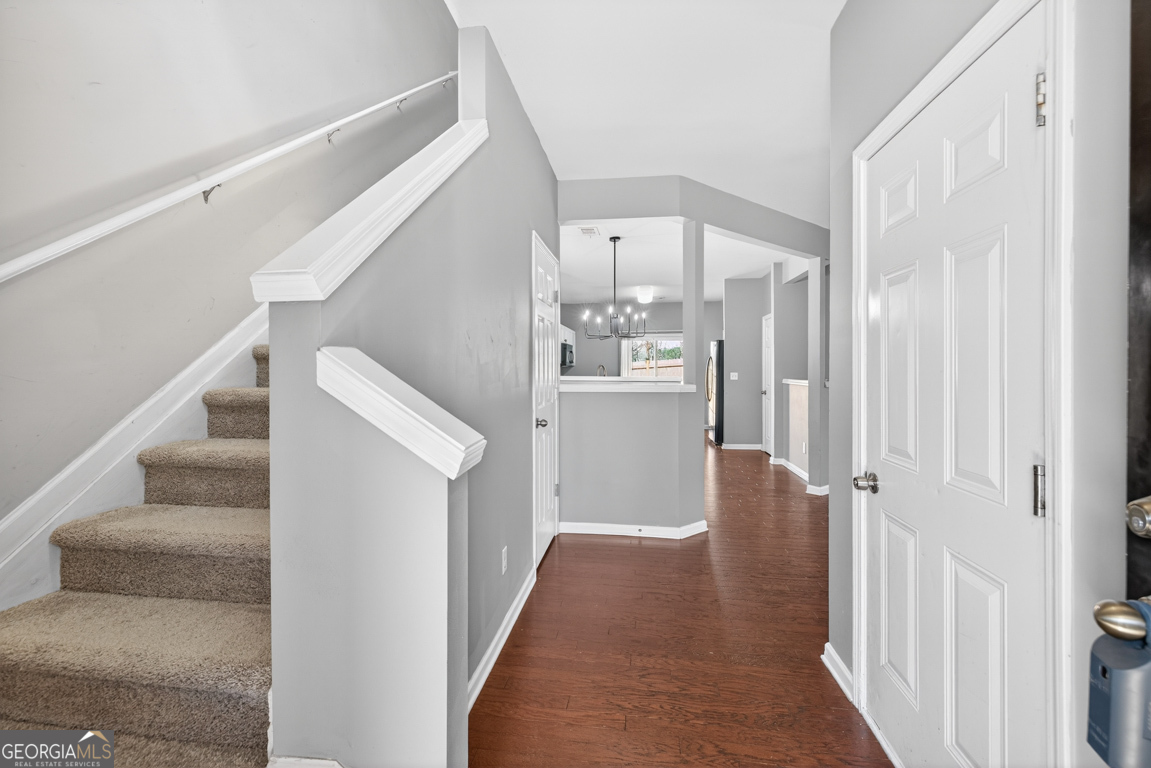 6897 Barker Station WALK