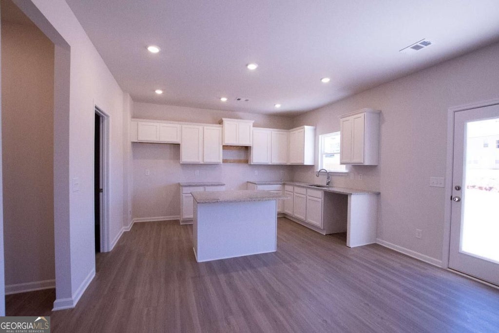 Photo of 333 Bloomfield Circle, Canton, GA 30114 (MLS # 10845866)