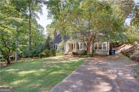 Photo of 2743 Kimmeridge Drive, East Point, GA 30344 (MLS # 10839293)
