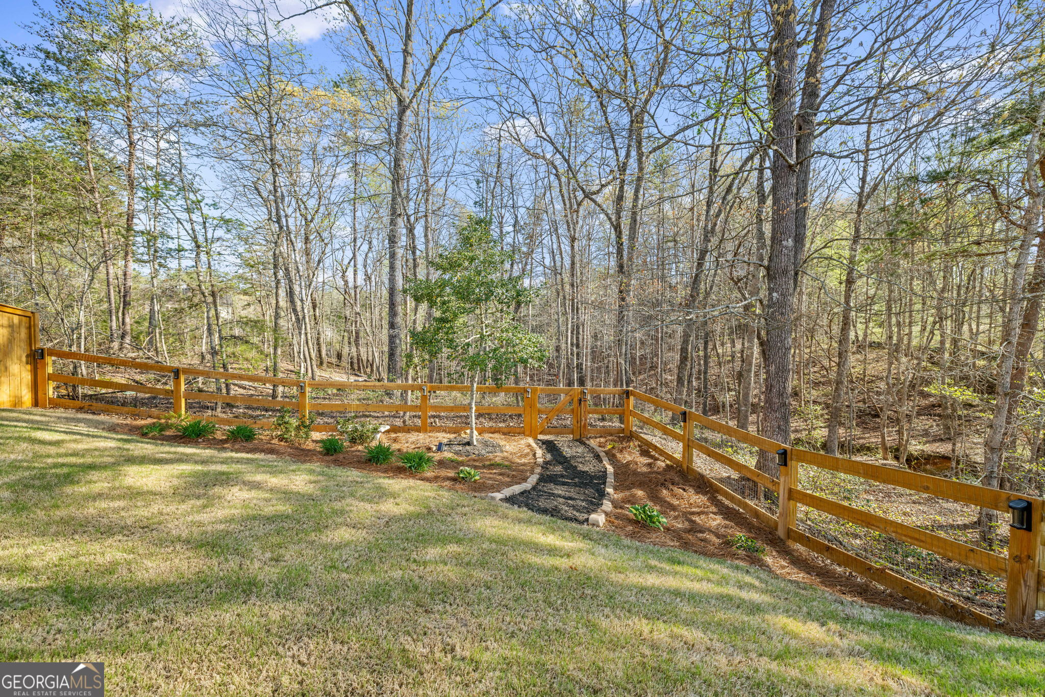 Lula, Georgia 30554, United States, 4 Bedrooms Bedrooms, ,3 BathroomsBathrooms,Residential,Pending,106794