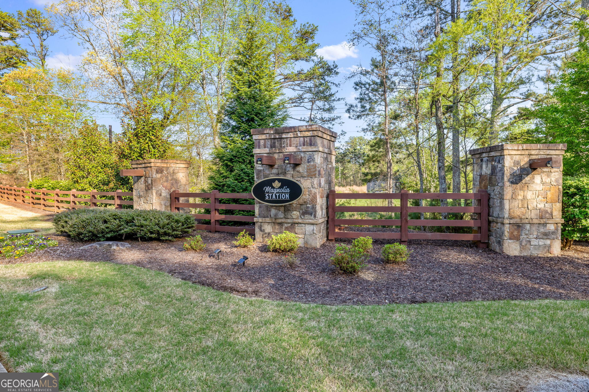 Lula, Georgia 30554, United States, 4 Bedrooms Bedrooms, ,3 BathroomsBathrooms,Residential,Pending,106794