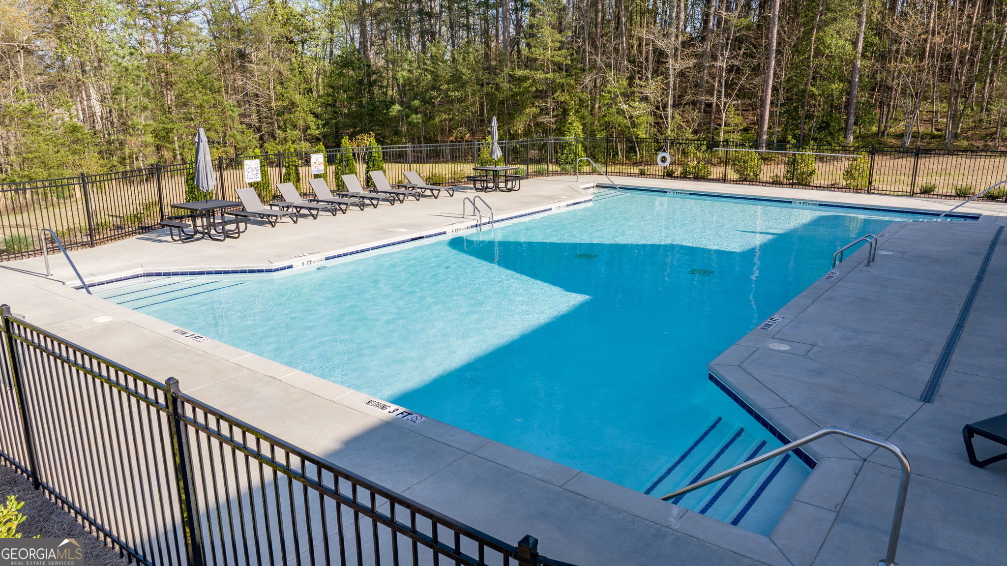 Lula, Georgia 30554, United States, 4 Bedrooms Bedrooms, ,3 BathroomsBathrooms,Residential,Pending,106794