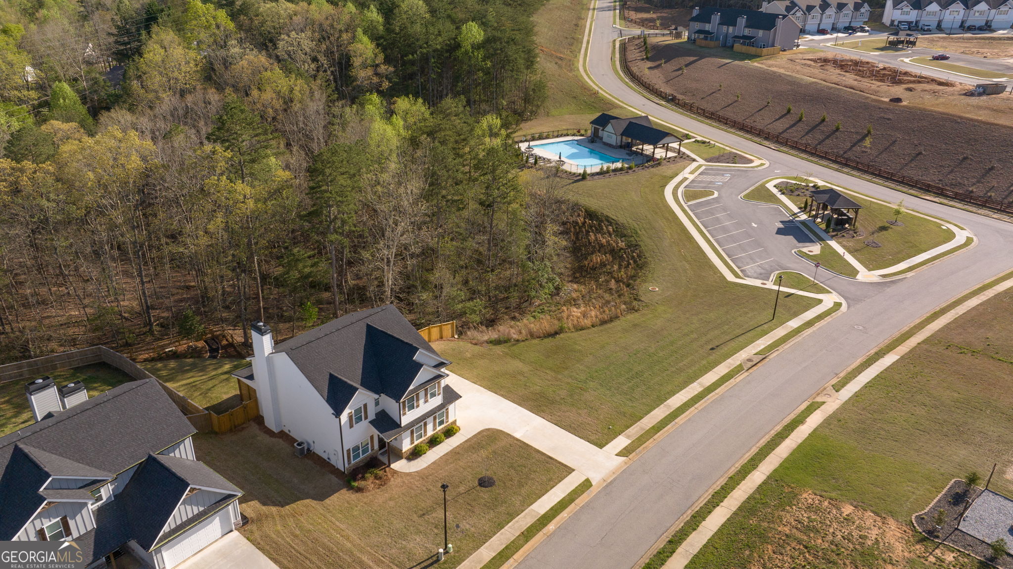 Lula, Georgia 30554, United States, 4 Bedrooms Bedrooms, ,3 BathroomsBathrooms,Residential,Pending,106794