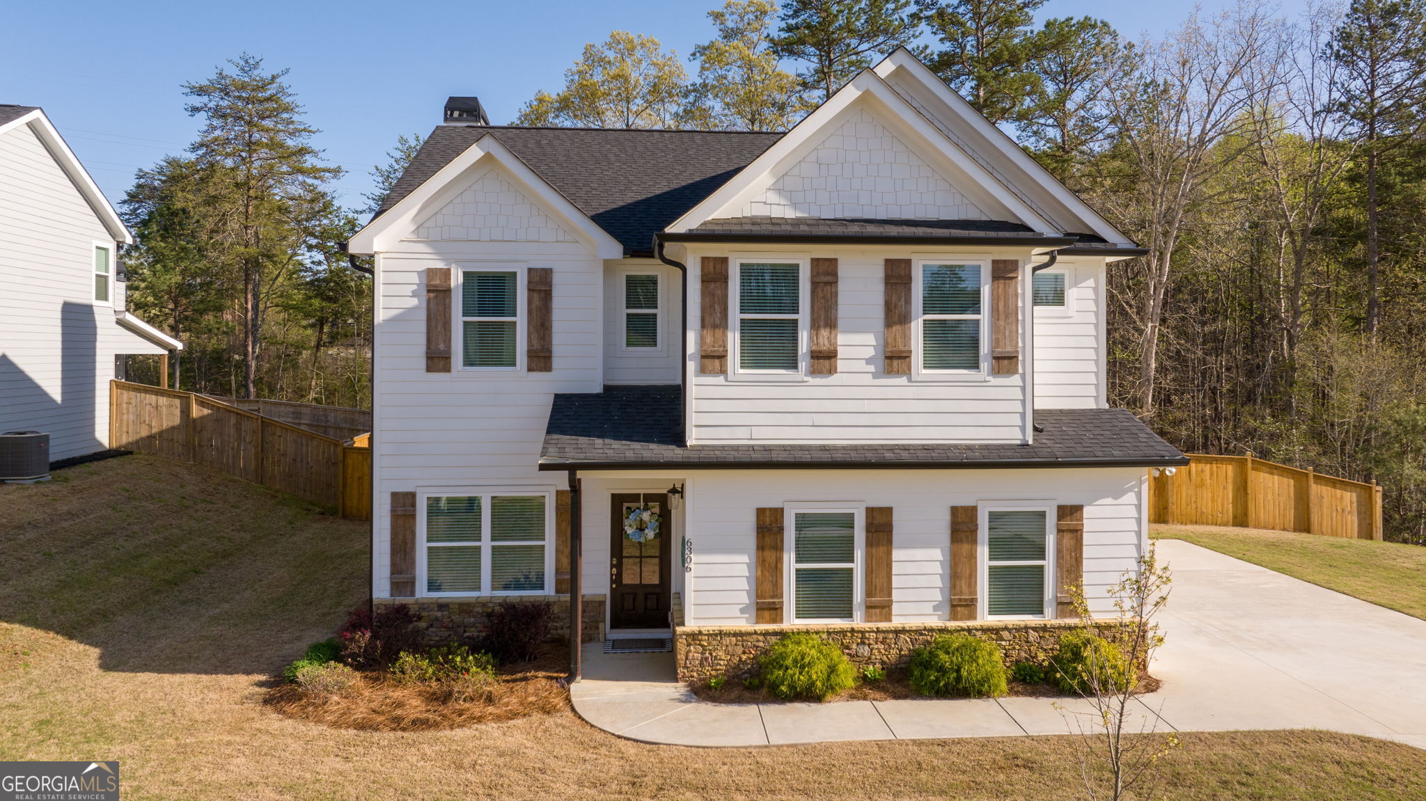 Lula, Georgia 30554, United States, 4 Bedrooms Bedrooms, ,3 BathroomsBathrooms,Residential,Pending,106794