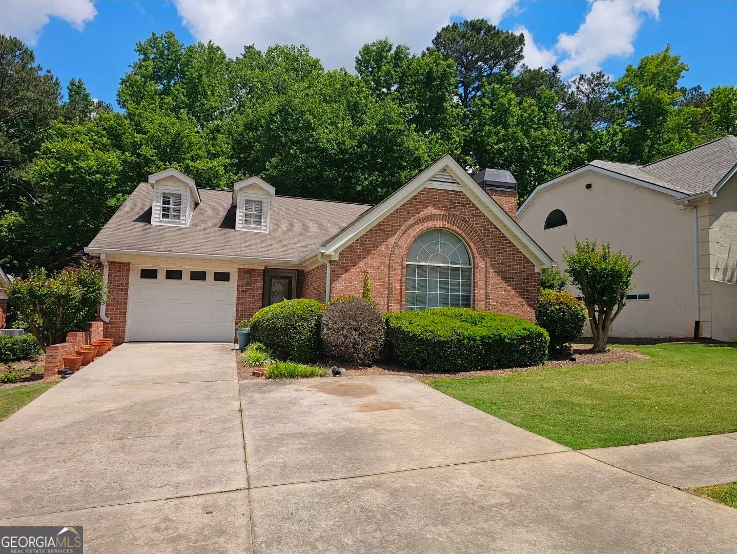 165 Stratford Way