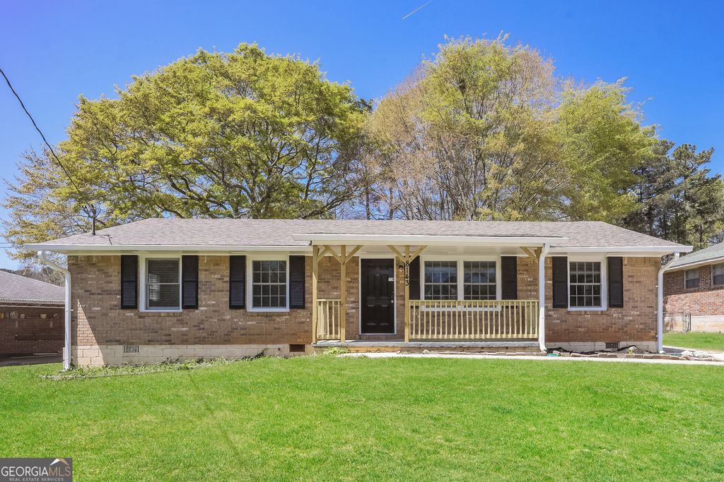 Photo of 8143 Huntington Drive, Jonesboro, GA 30238 (MLS # 10679783)