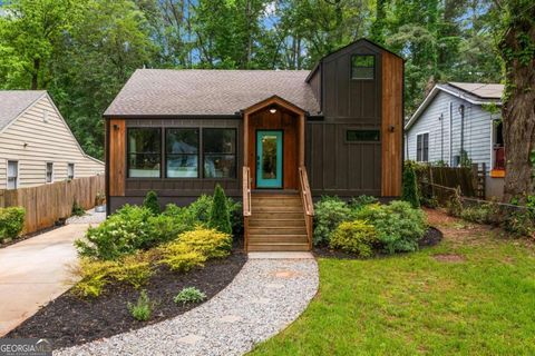 Photo of 2001 Swazey Drive, Decatur, GA 30032 (MLS # 10633007)