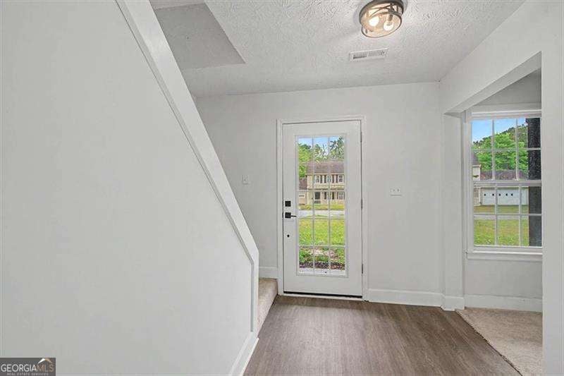 609 Woodknoll CT