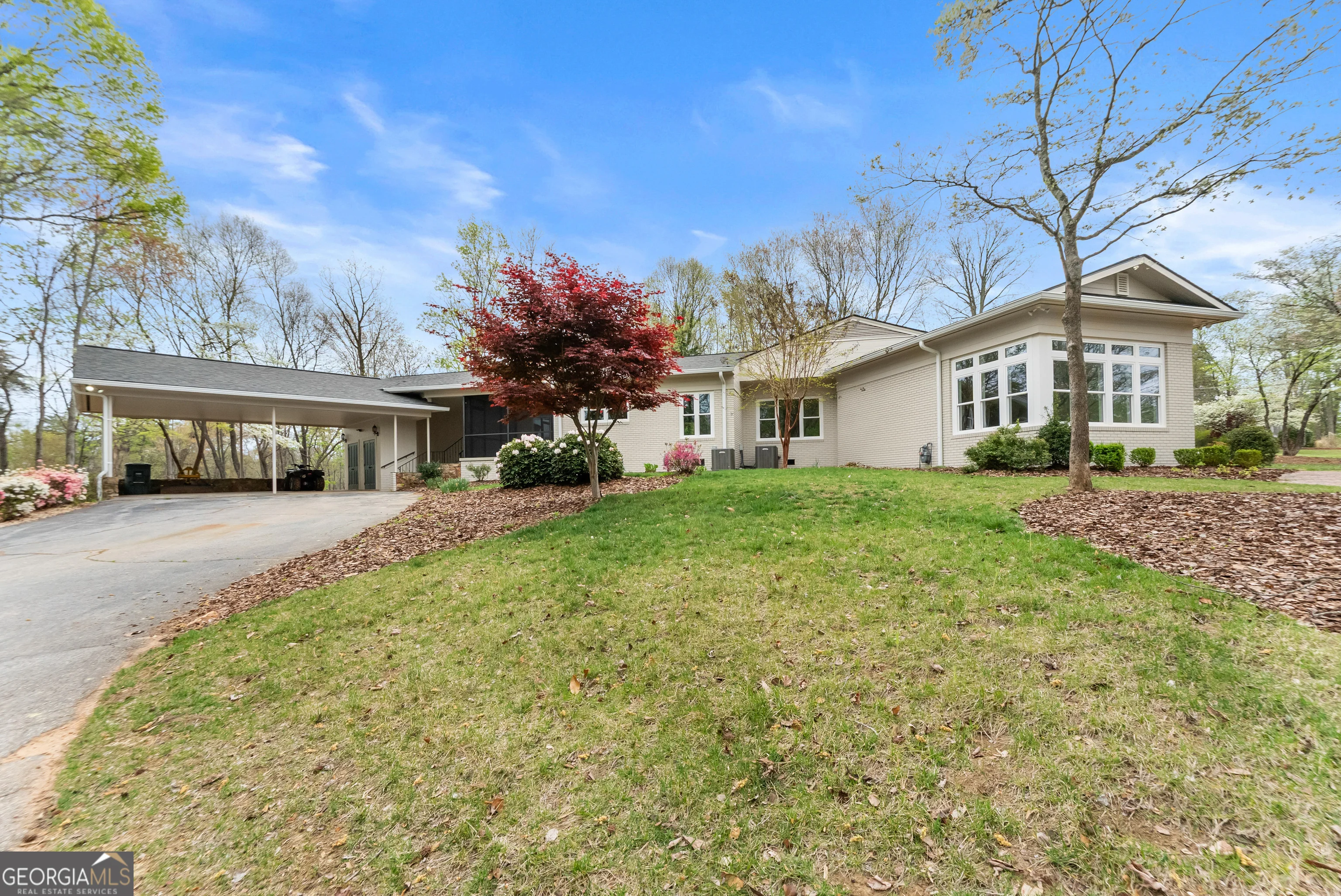 664 Chenocetah Drive