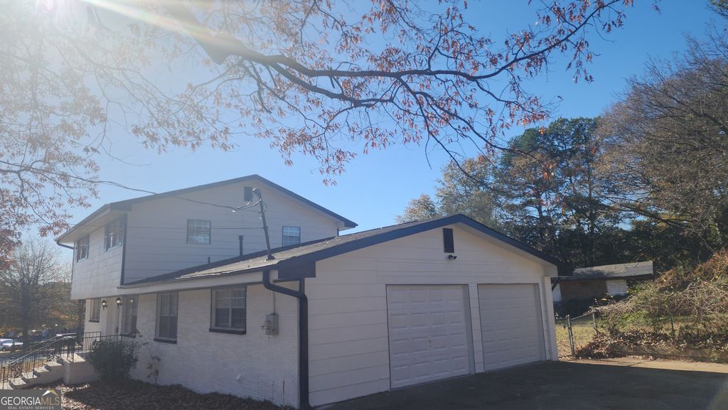 Photo of 1110 Shoreham Drive, Atlanta, GA 30349 (MLS # 10660581)