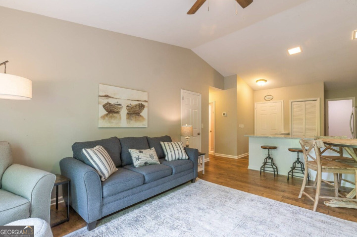 176 Narrows DR