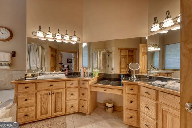 194 Forest Hill DR 7 &TR A