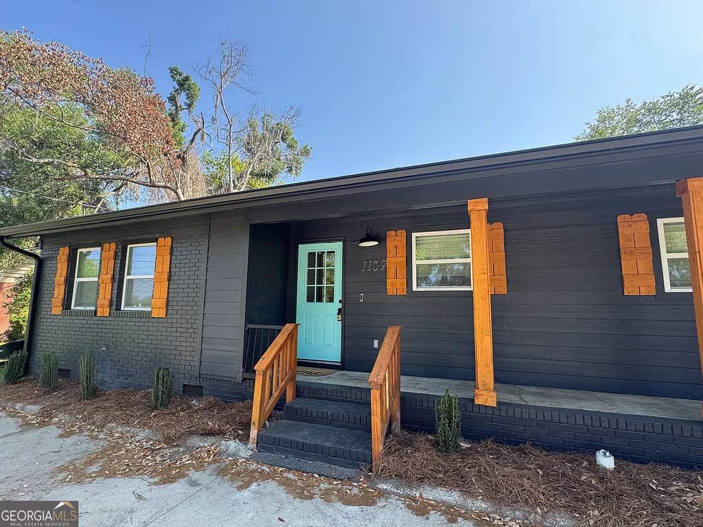 Photo of 11071109 N. Oak St #1107 &amp; 1109, Valdosta, GA 31601 (MLS # 10828360)