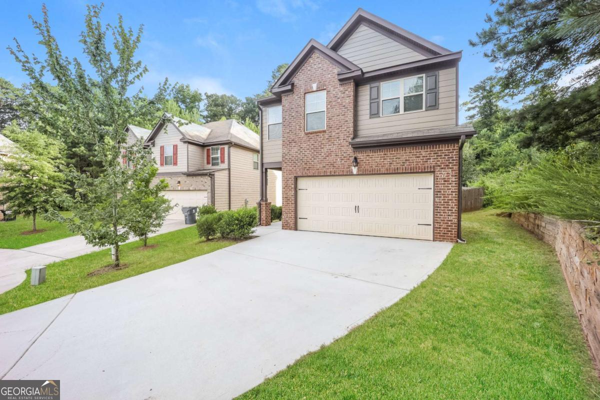 545 Offaly LN