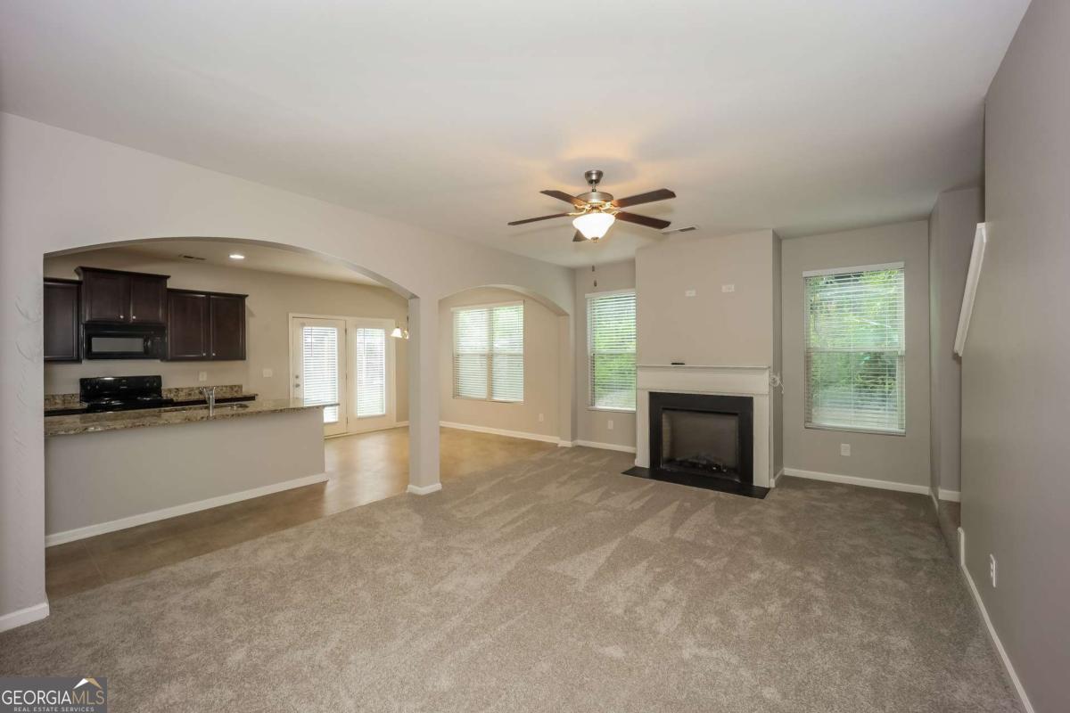 545 Offaly LN
