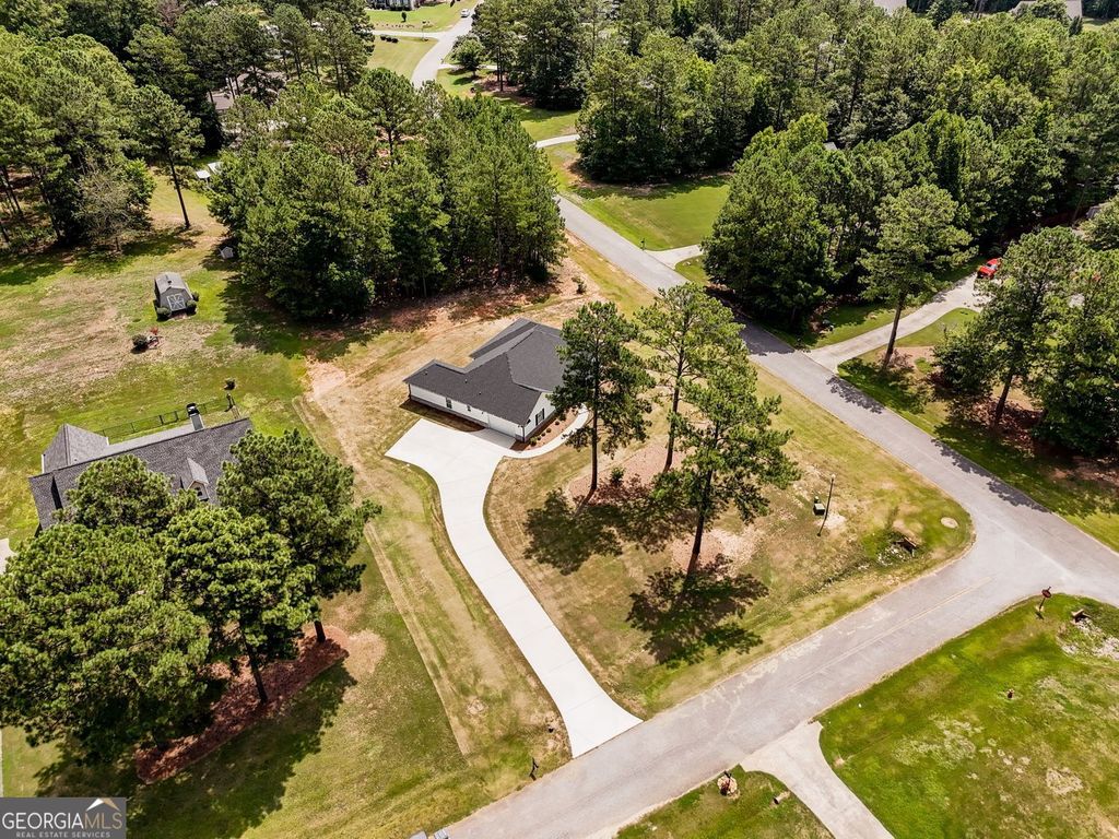 Photo of 103 McGinnis Glen, Barnesville, GA 30204 (MLS # 10688893)