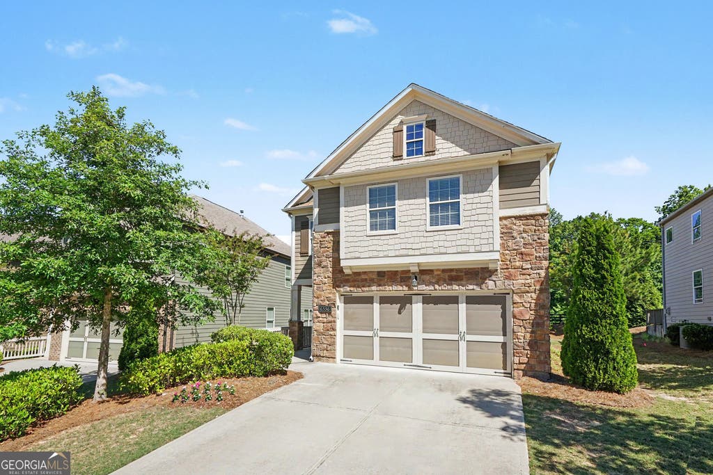 Photo of 6536 Crosscreek Lane, Flowery Branch, GA 30542 (MLS # 10784220)