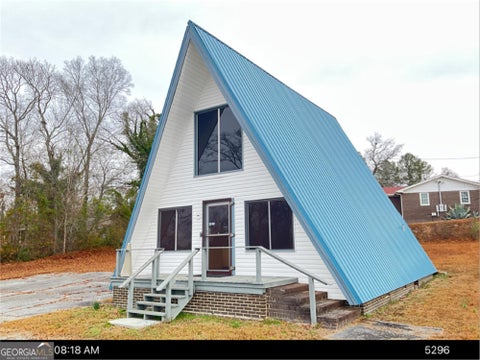 Photo for 100 Lakeshore DR N