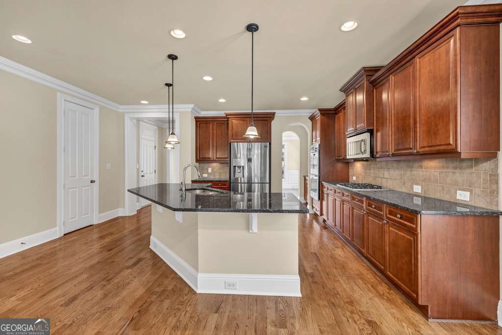 3810 Baverton DR