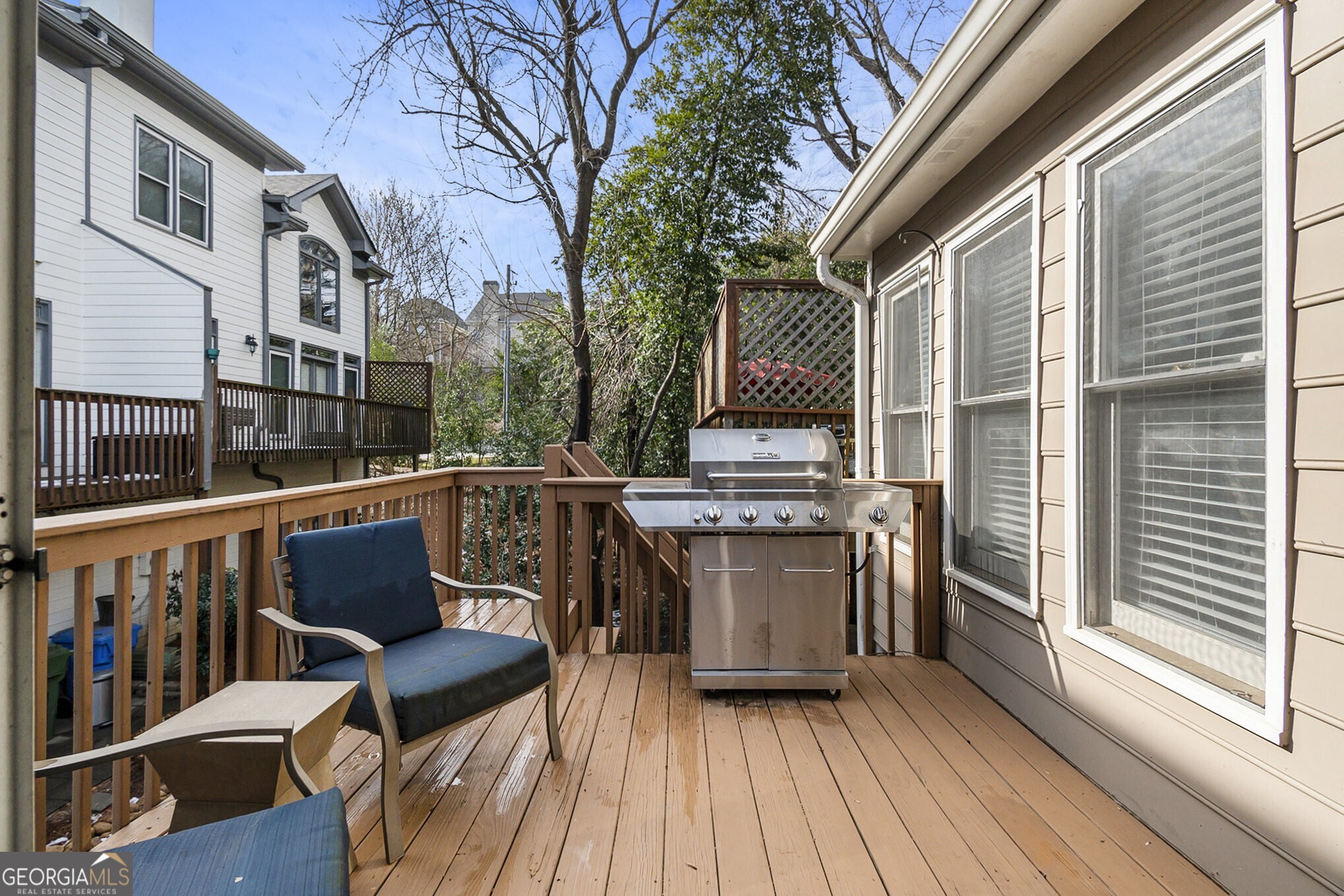 Atlanta, Georgia 30324, United States, 3 Bedrooms Bedrooms, ,3 BathroomsBathrooms,Residential,Pending,78359