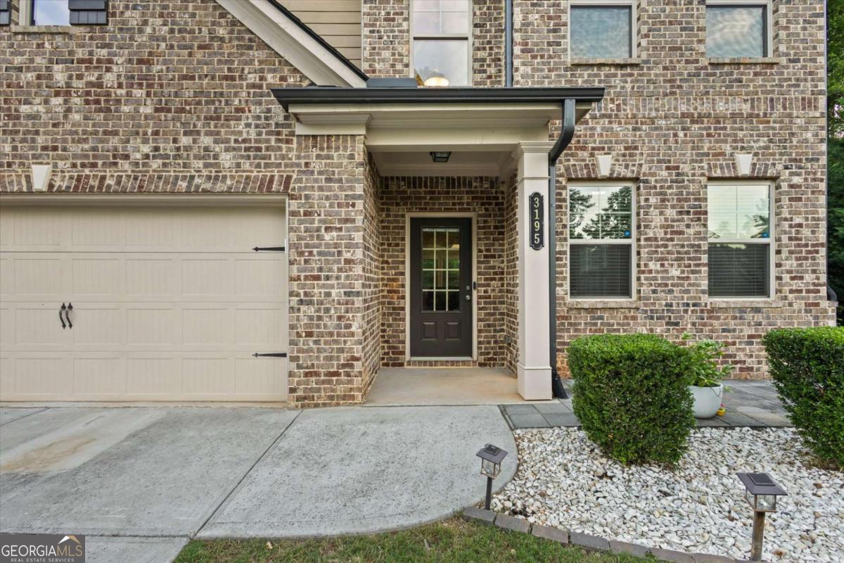 3195 Cherrychest WAY