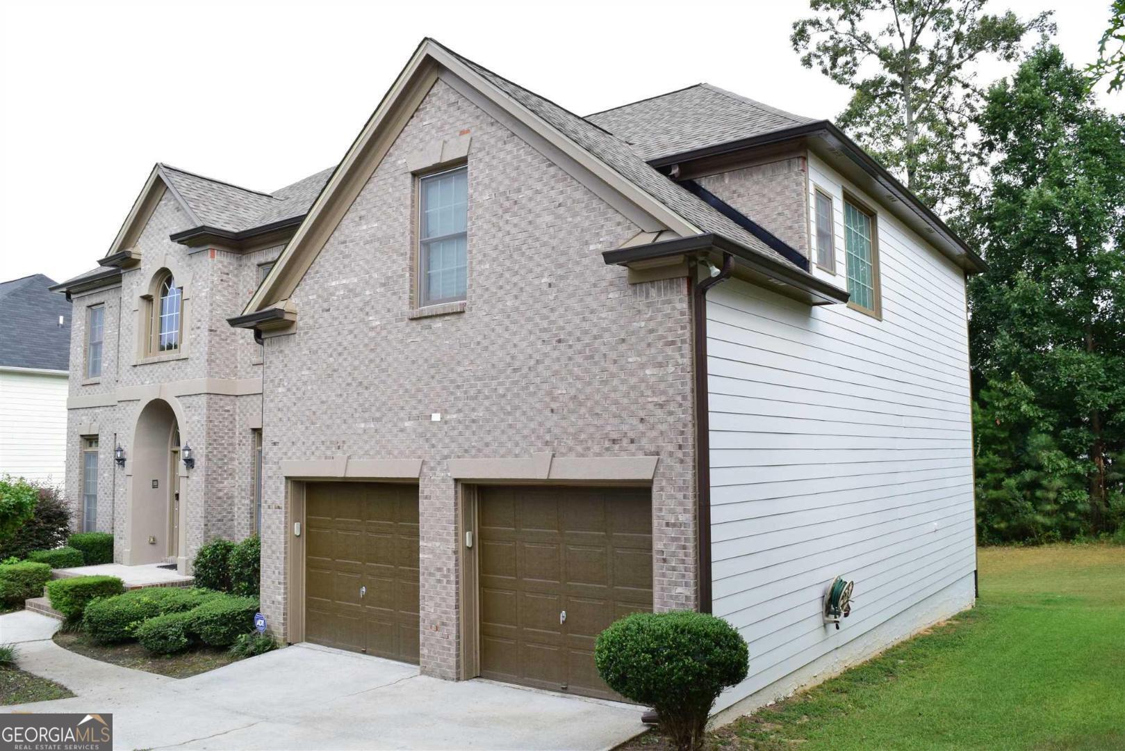 3515 Renaissance CIR