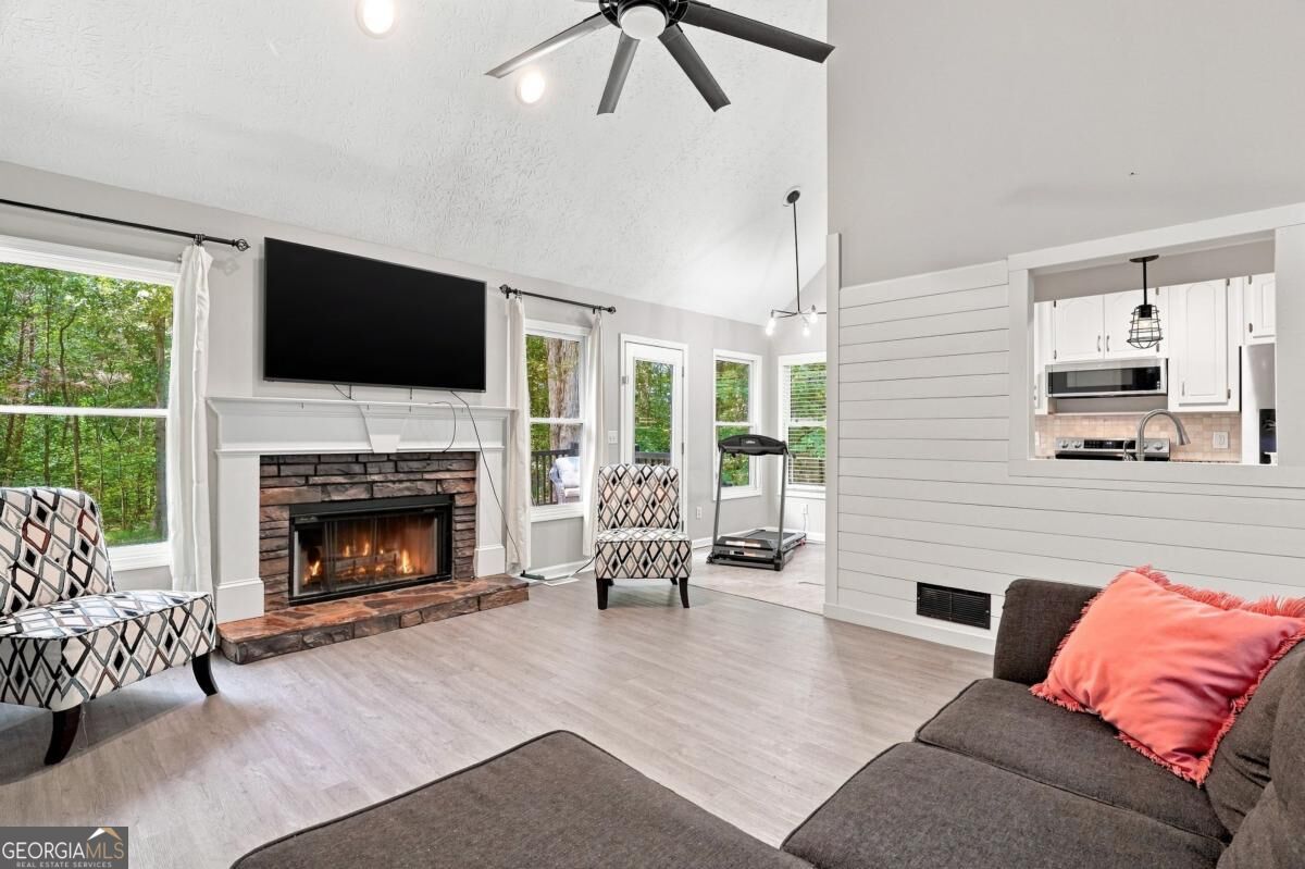 138 Smokestack RDG