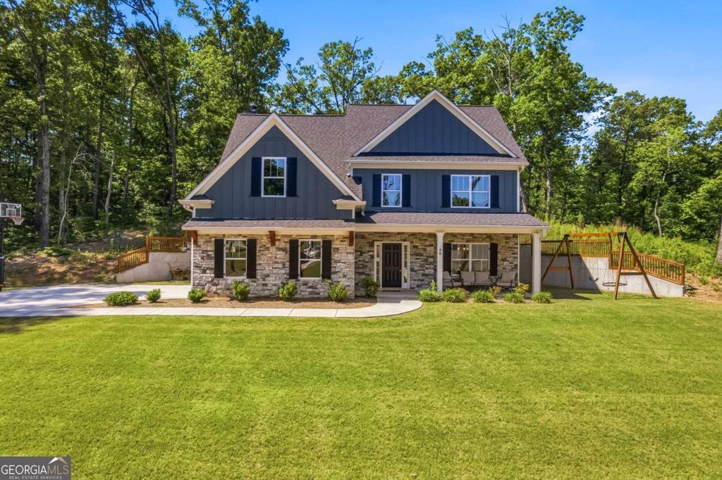 Photo of 60 NE Grand Georgian Ct, Ne CT, Cartersville, GA 30121 (MLS # 10766144)