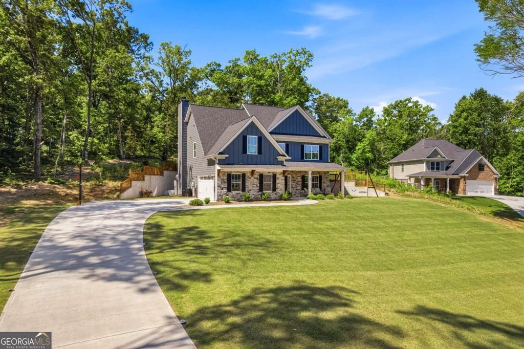 Photo of 60 NE Grand Georgian Ct, Ne CT, Cartersville, GA 30121 (MLS # 10766144)