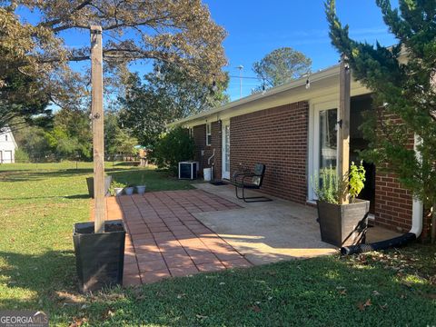 A home in Thomaston