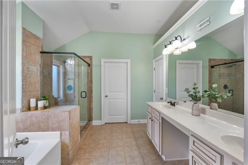 Cumming, Georgia 30028, United States, 5 Bedrooms Bedrooms, ,4 BathroomsBathrooms,Residential,Active,83042