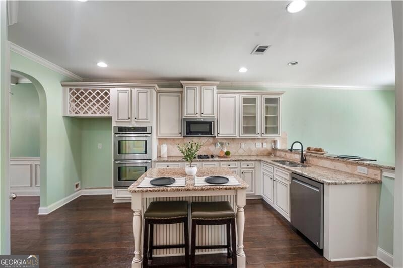 Cumming, Georgia 30028, United States, 5 Bedrooms Bedrooms, ,4 BathroomsBathrooms,Residential,Active,83042