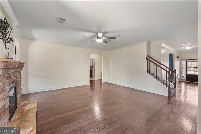 Cumming, Georgia 30028, United States, 5 Bedrooms Bedrooms, ,4 BathroomsBathrooms,Residential,Active,83042