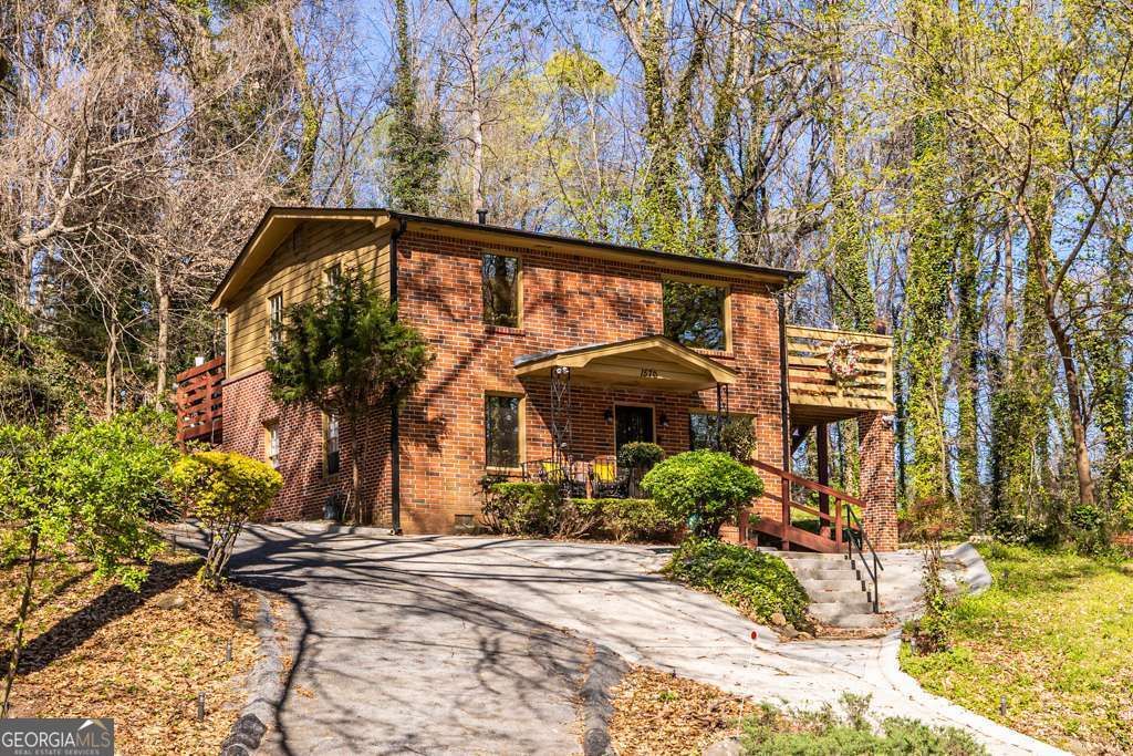 Photo of 1570 Spring Lane NW #B, Atlanta, GA 30314 (MLS # 10776082)