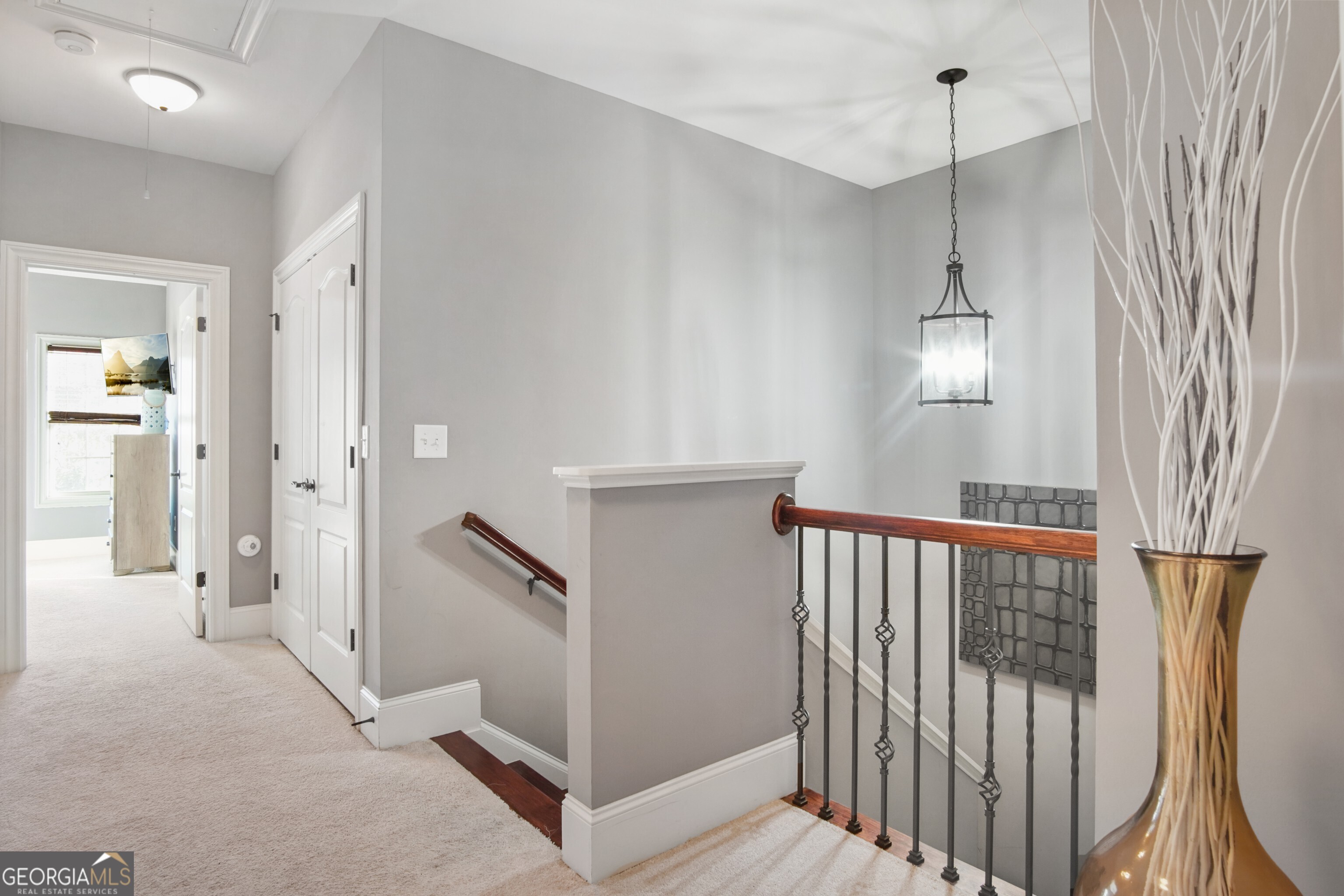 The Oaks At Powers Ferry - Residential