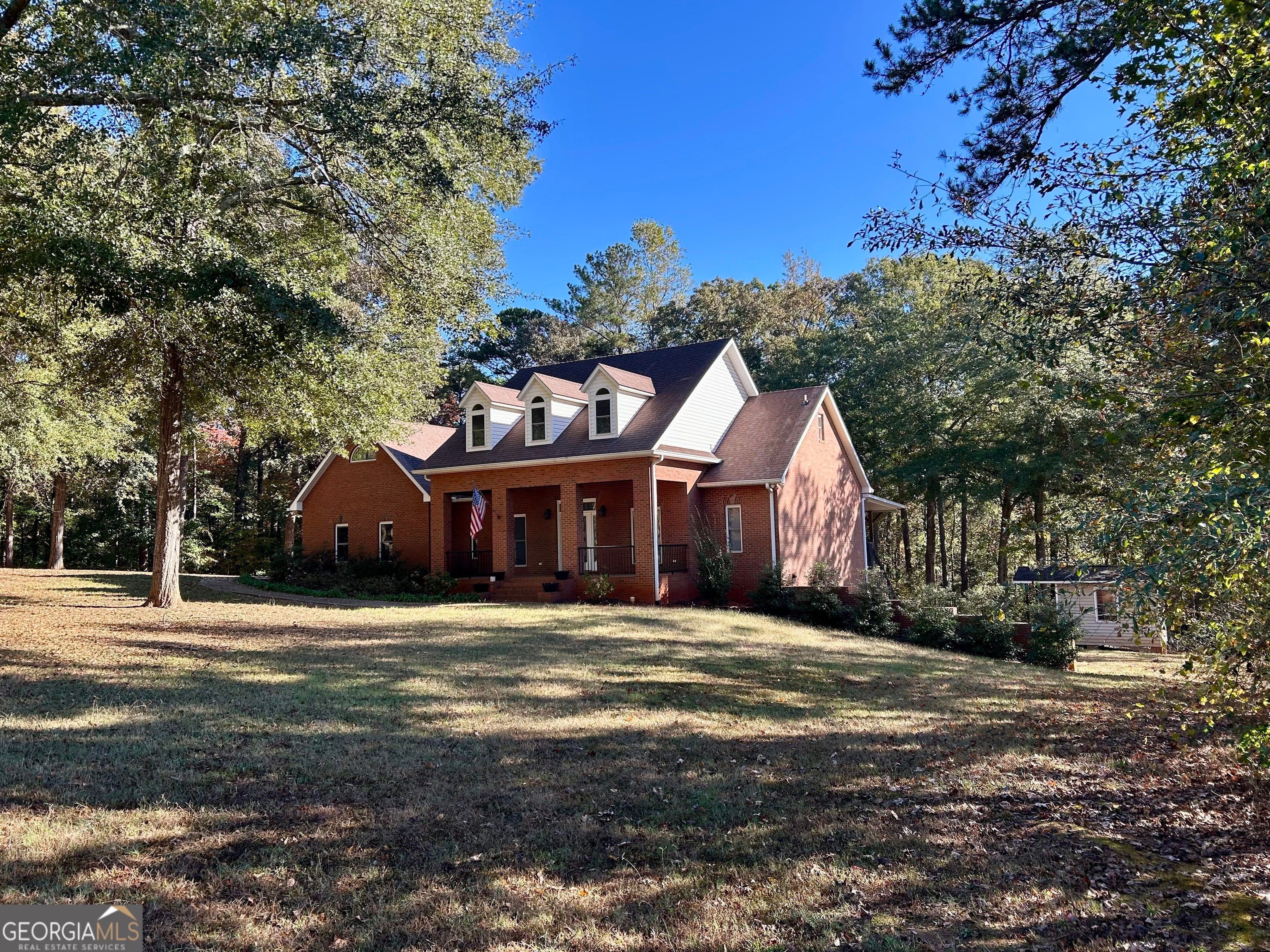 518 Fambrough DR - Photo 2