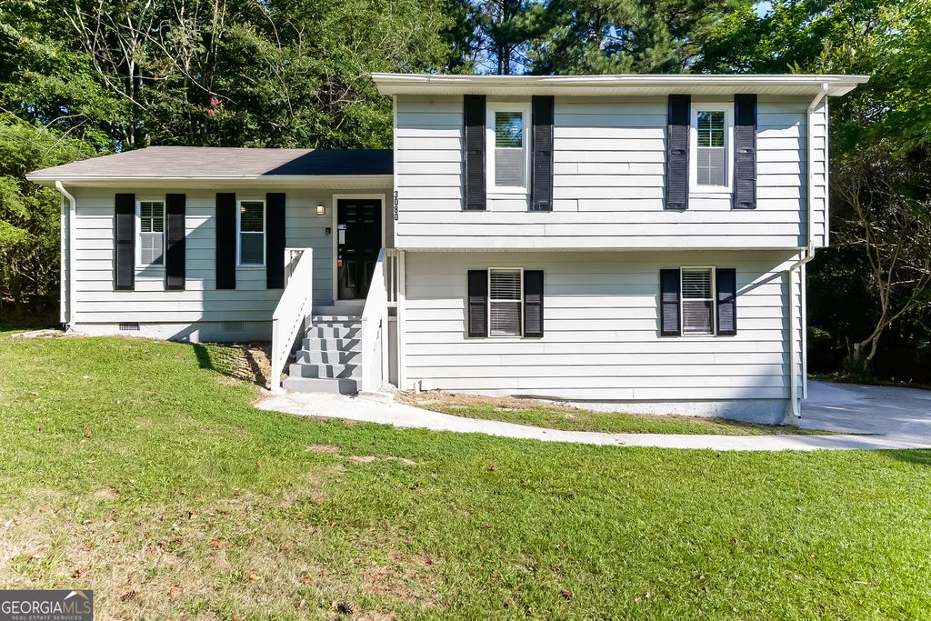 Photo of 3080 Chippewa Drive, Rex, GA 30273 (MLS # 10650317)