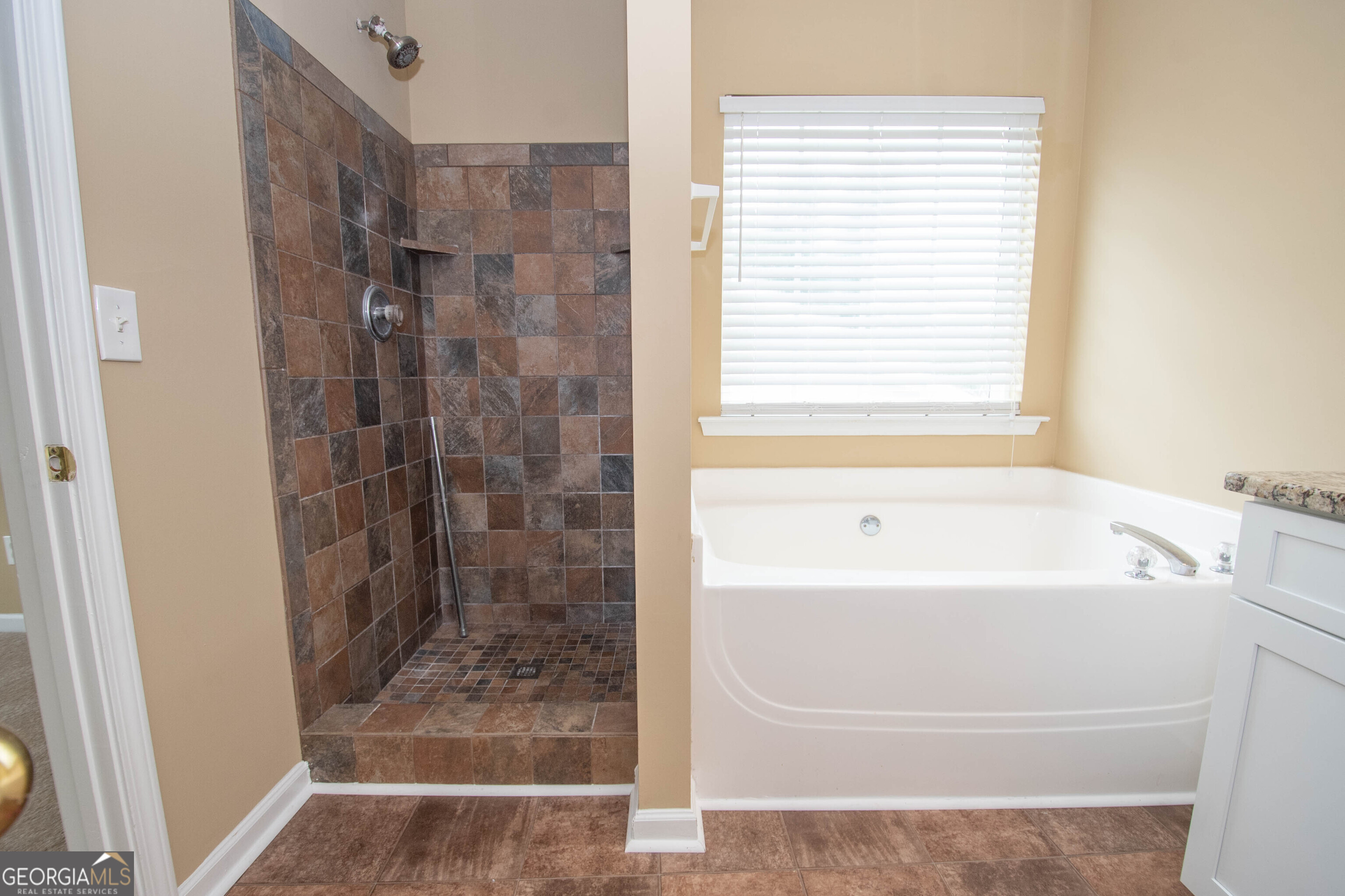 Newnan, Georgia 30265, United States, 4 Bedrooms Bedrooms, ,3 BathroomsBathrooms,Residential,Active,149828