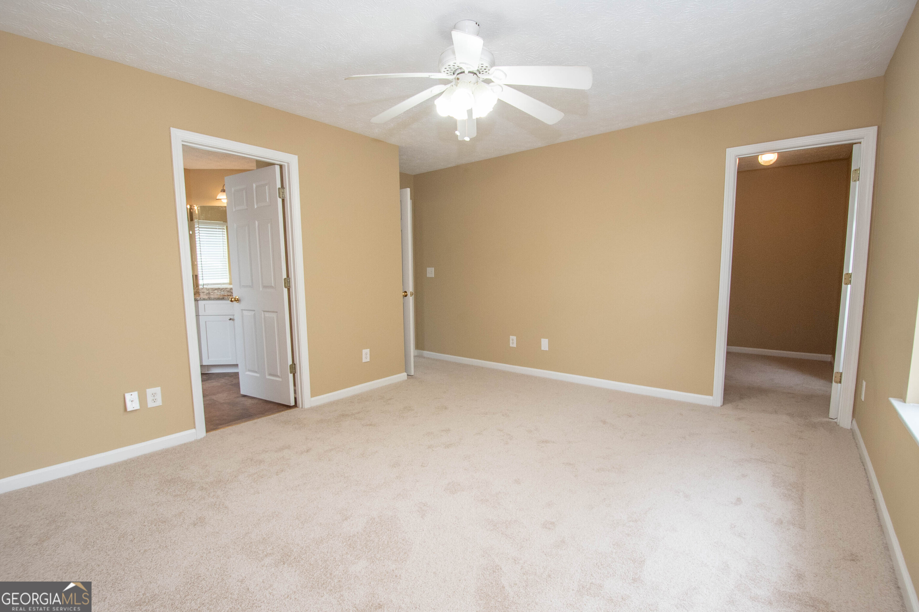 Newnan, Georgia 30265, United States, 4 Bedrooms Bedrooms, ,3 BathroomsBathrooms,Residential,Active,149828