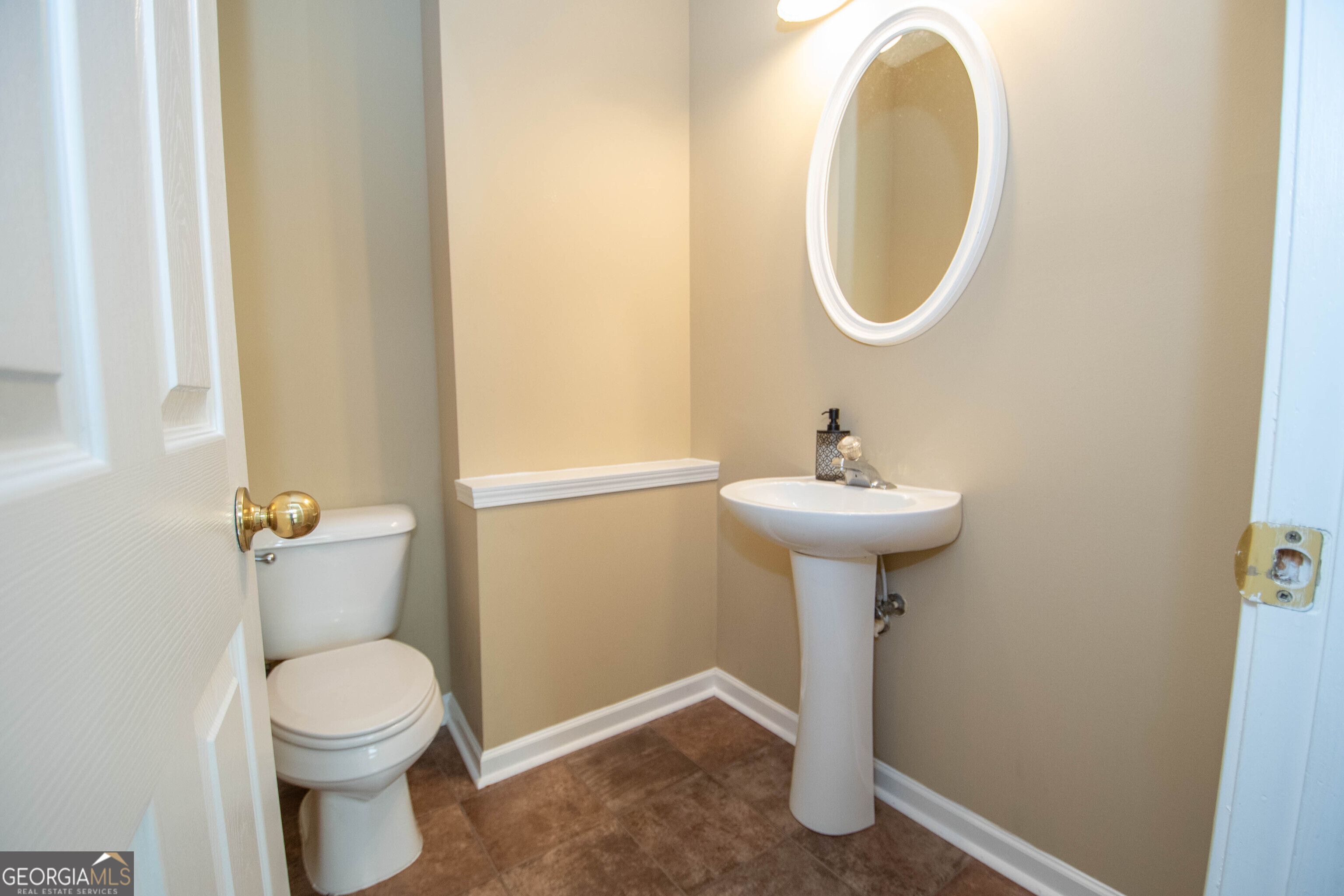 Newnan, Georgia 30265, United States, 4 Bedrooms Bedrooms, ,3 BathroomsBathrooms,Residential,Active,149828