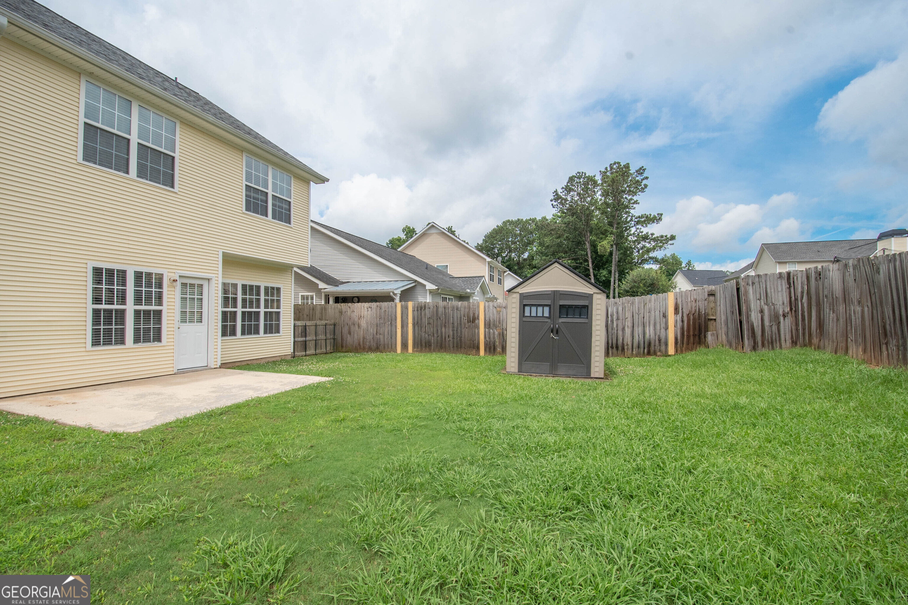 Newnan, Georgia 30265, United States, 4 Bedrooms Bedrooms, ,3 BathroomsBathrooms,Residential,Active,149828