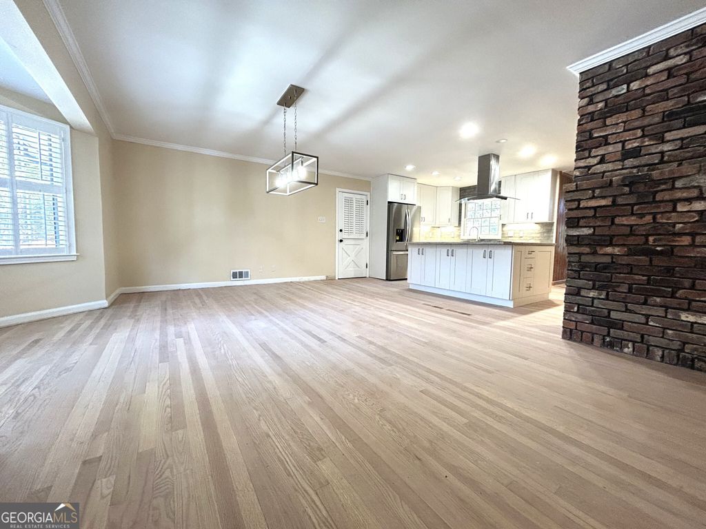 Photo of 1267 Arborvista Drive NE, Atlanta, GA 30329 (MLS # 10673019)