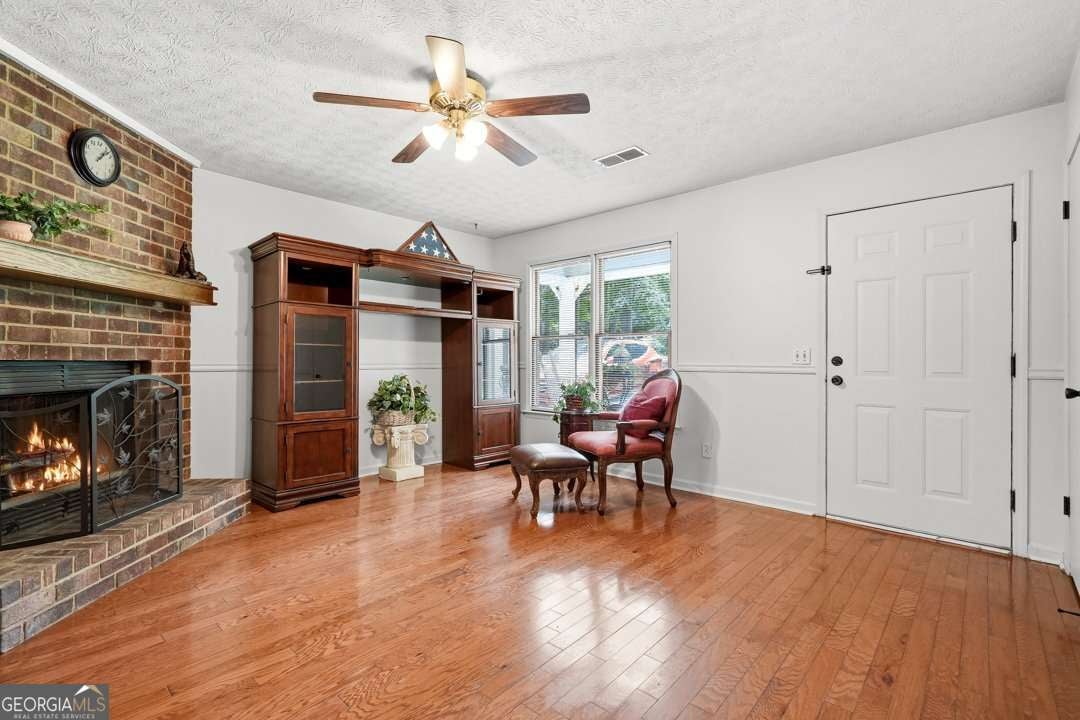716 County Line Auburn RD